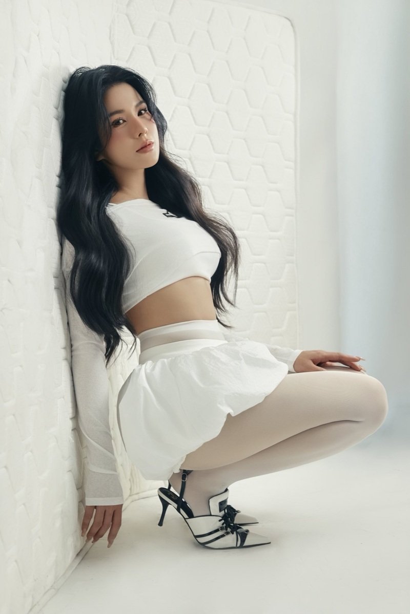 diệp lâm anh sexy​ 20