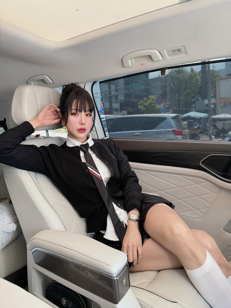 diệp lâm anh sexy​ 6