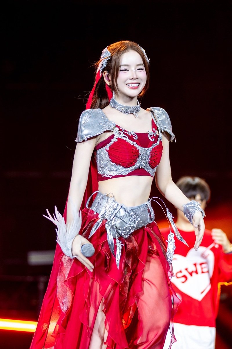 dj mie sexy​​ 34