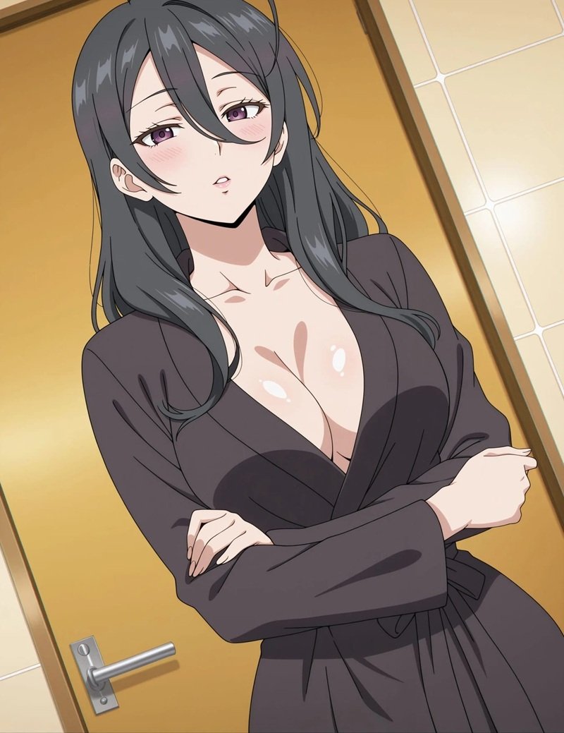 gái anime to tròn 10