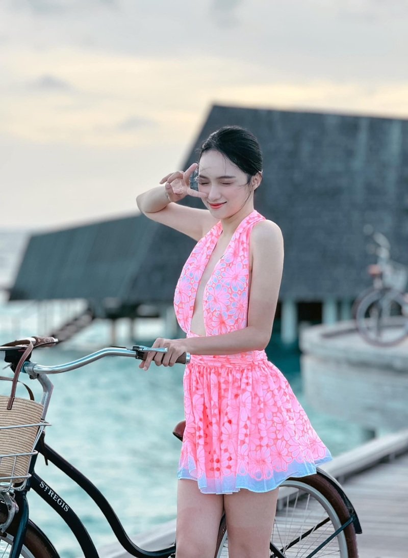 hương giang sexy​​ 16