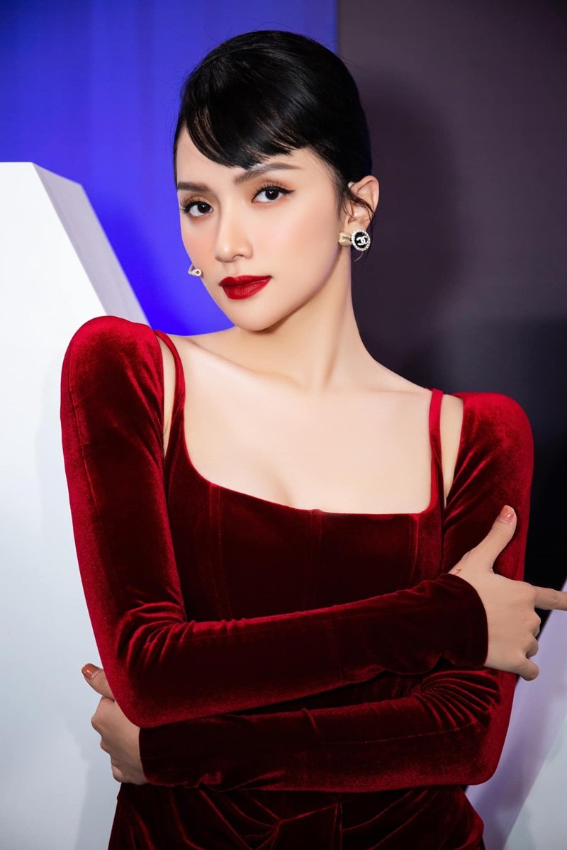 hương giang sexy​​ 3