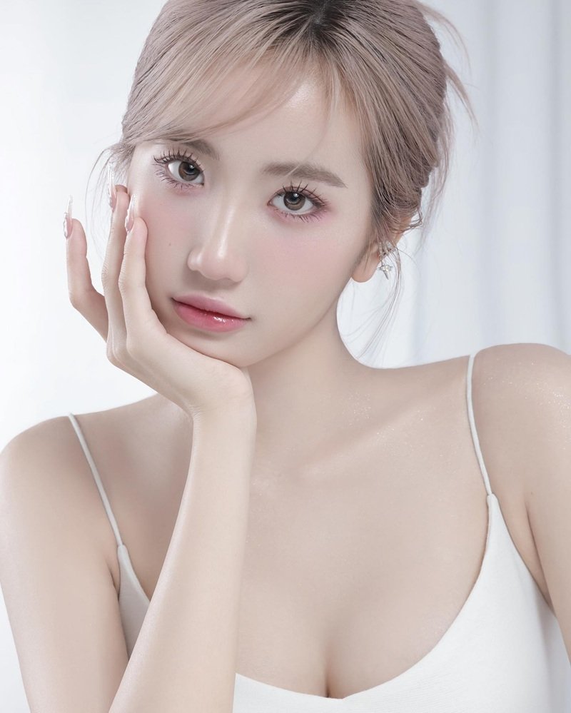 lê thị khánh huyền sexy 1