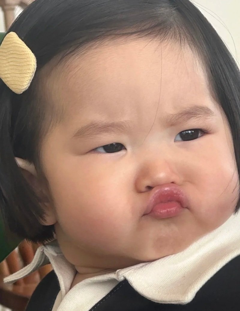 meme lan truyền Meme Ảnh Em Bé Cute