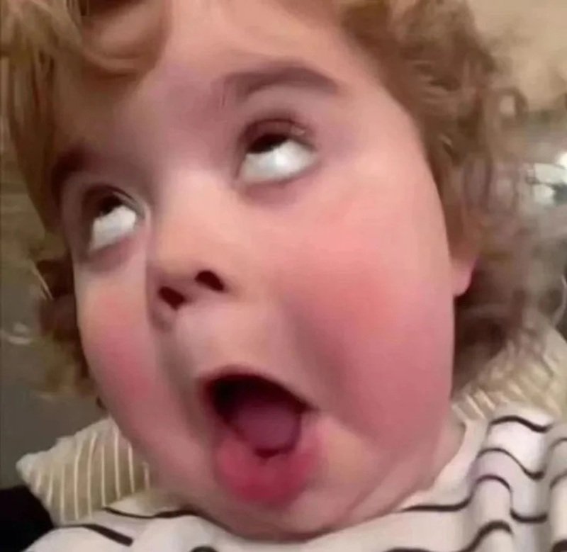 khoảnh khắc ngộ nghĩnh cùng meme em bé cực vui