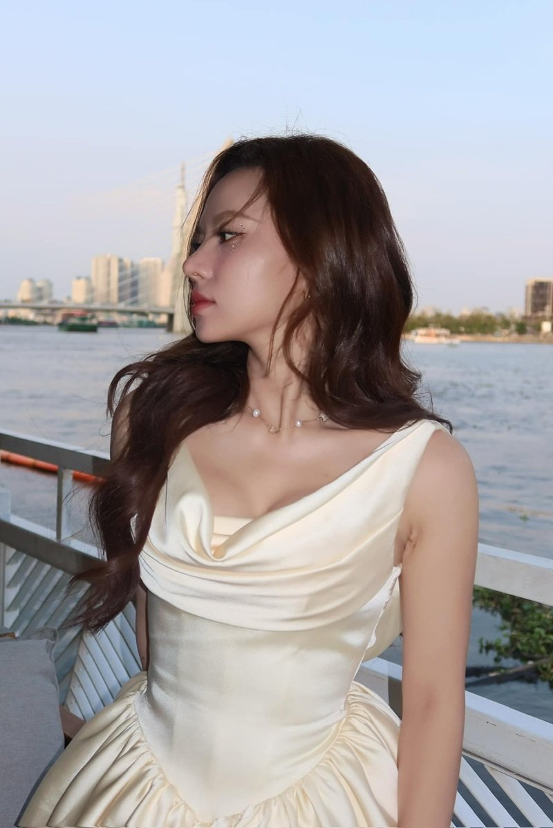 ngô lan hương sexy 24