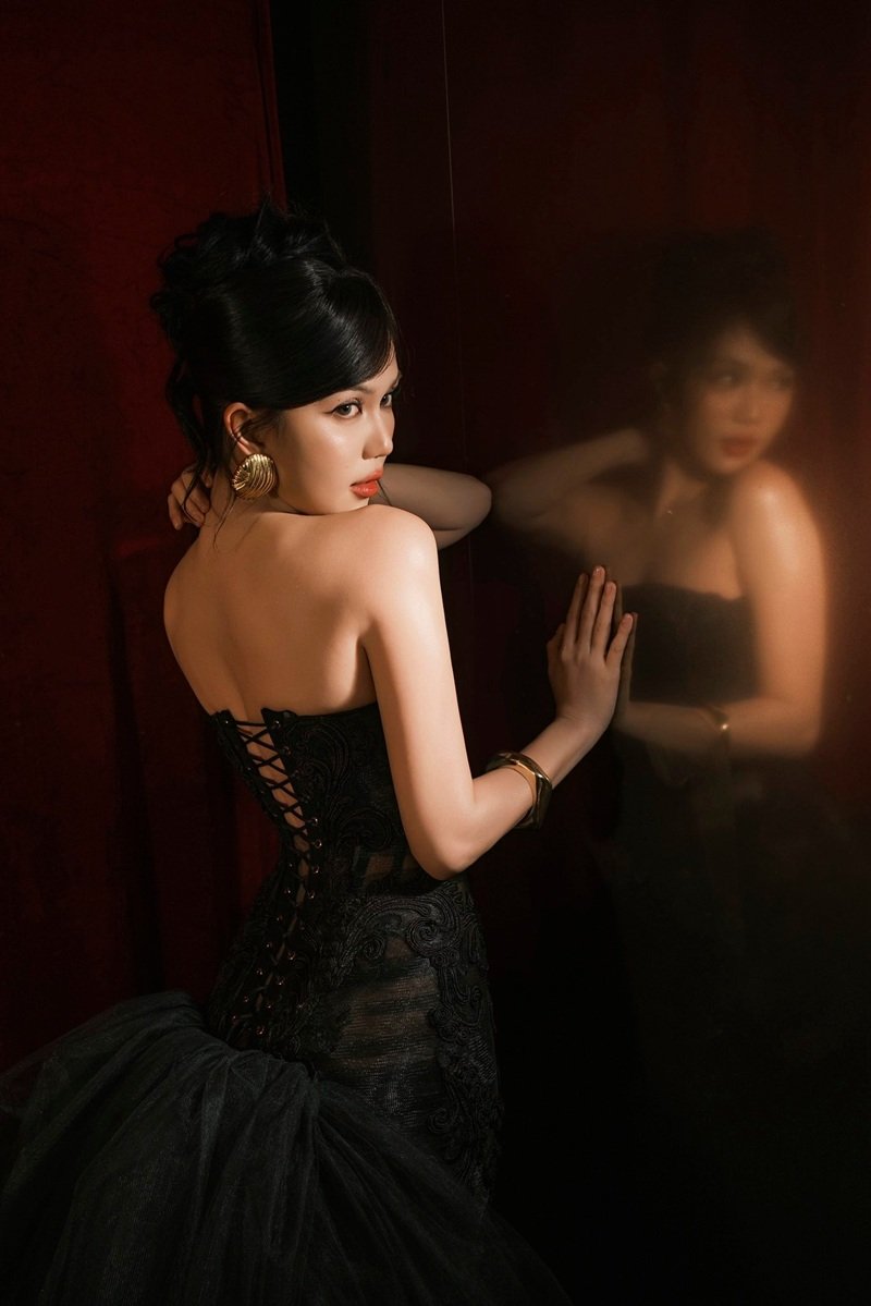 ngọc trinh sexy 35