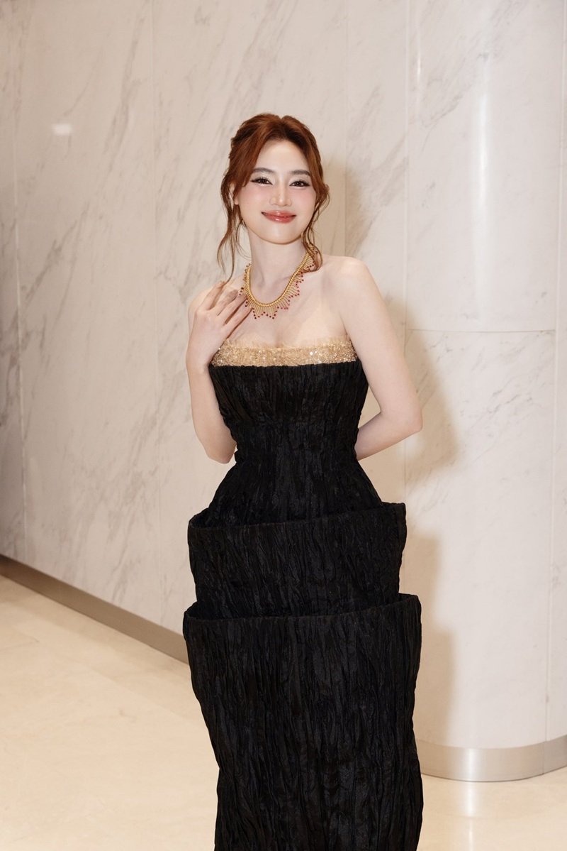 ninh dương lan ngọc sexy​ 22