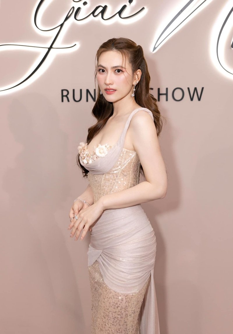 phương anh đào sexy 6