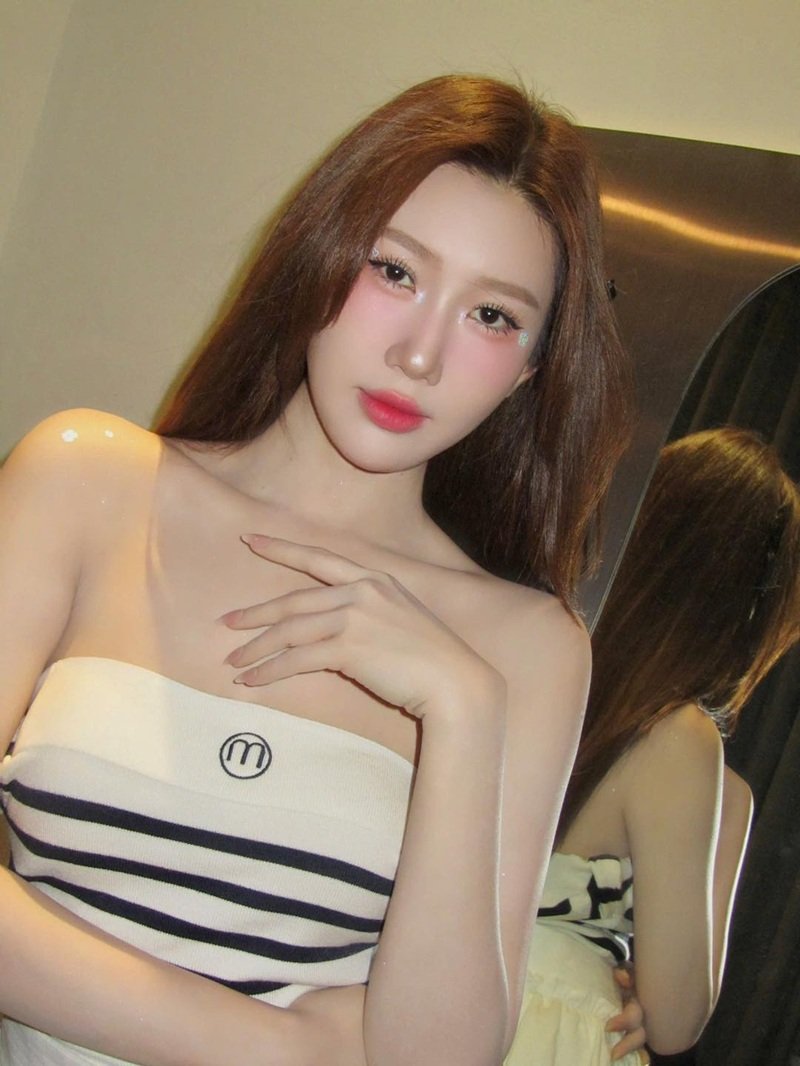 thuý ngân sexy​ 1