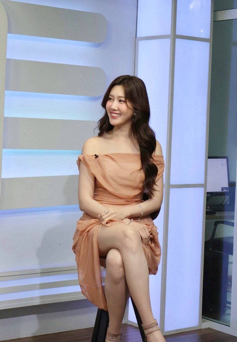 thuý ngân sexy​ 14