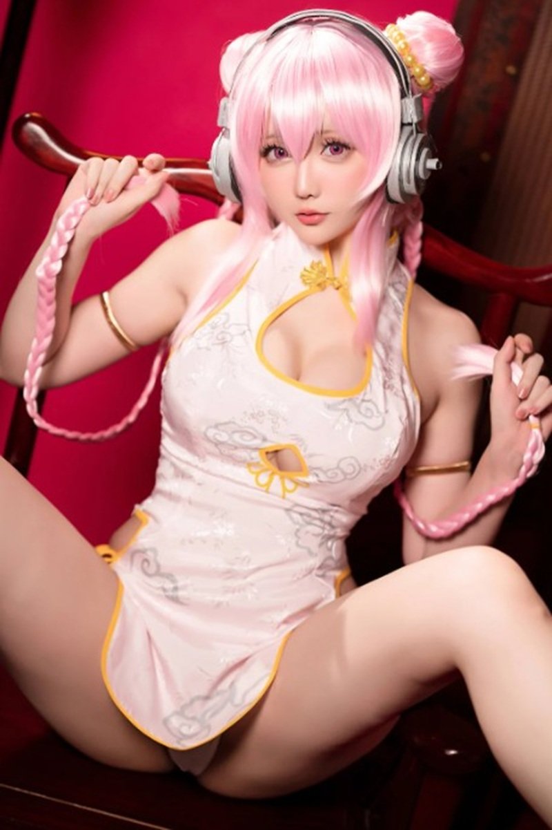 Coser quyến rũ trong Ảnh Sexy Anime Cosplay studio