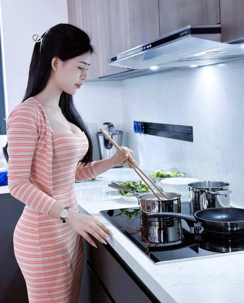 ảnh gái xinh hở hang 14