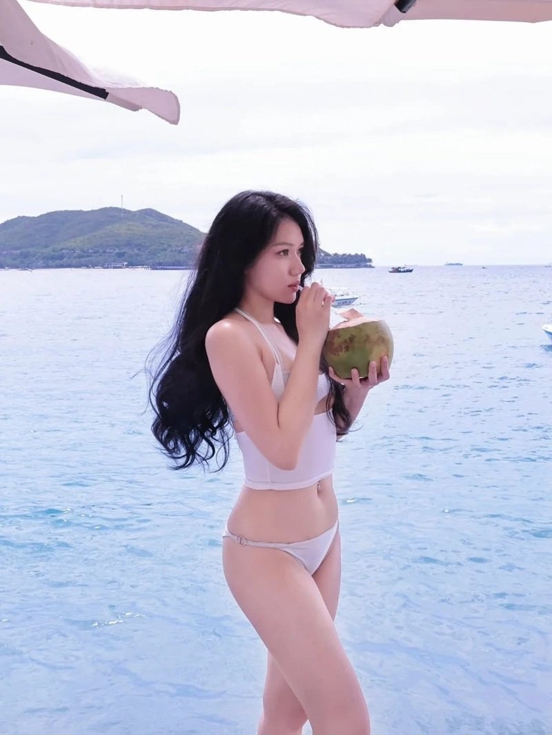 Mặc quần short hot Ảnh Gái Xinh Nóng Bỏng