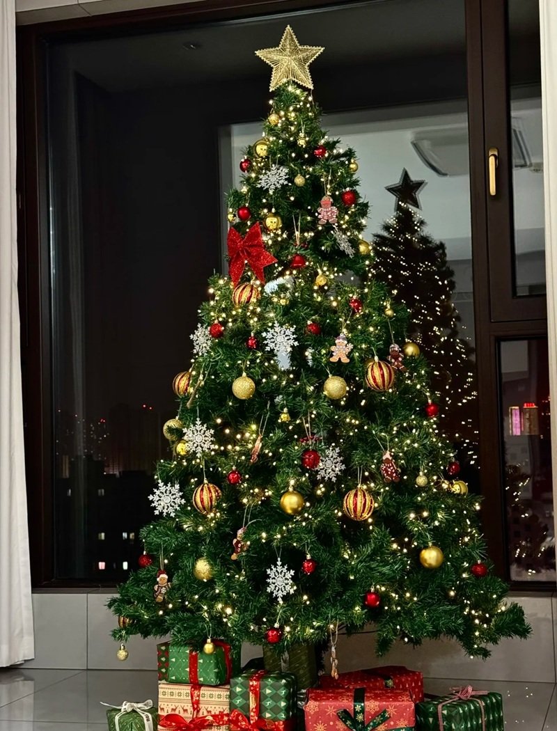 Cách trang trí cây thông noel nhanh đẹp