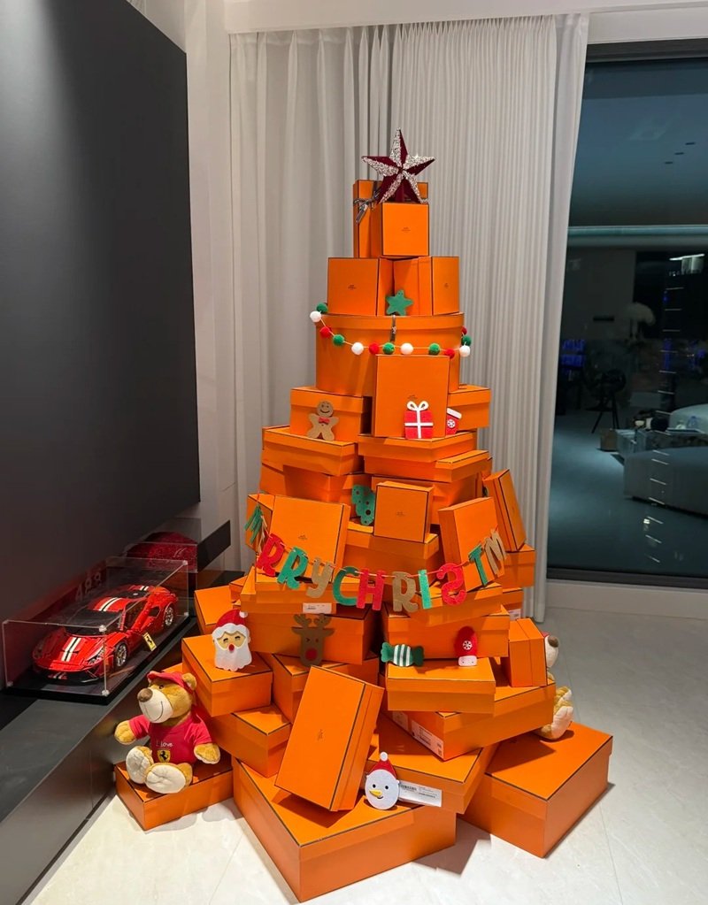 Trang trí cây thông noel bằng đồ handmade