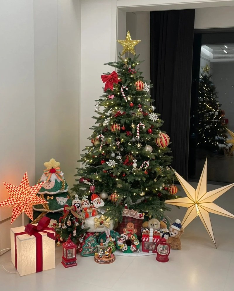 Trang trí cây thông noel cho không gian nhỏ