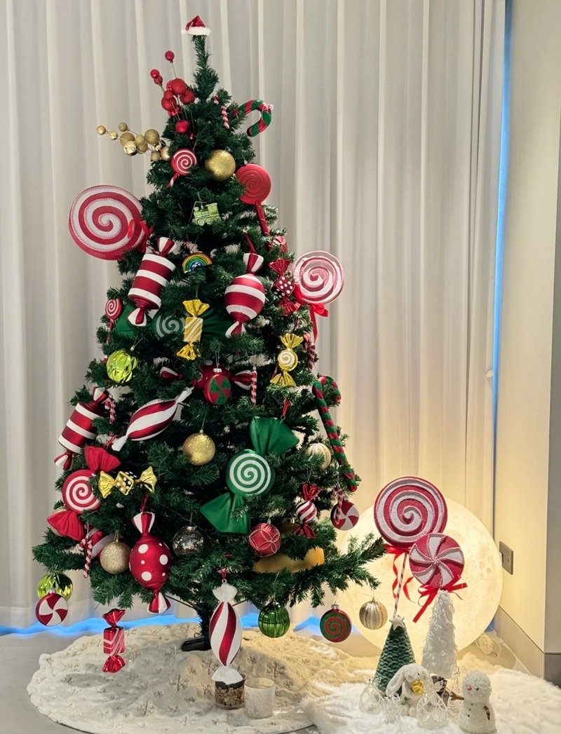 Cách trang trí cây thông noel dễ làm