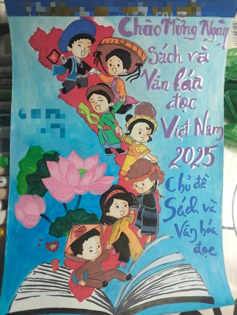 Trang trí đầu báo tường cho cuộc thi lớp