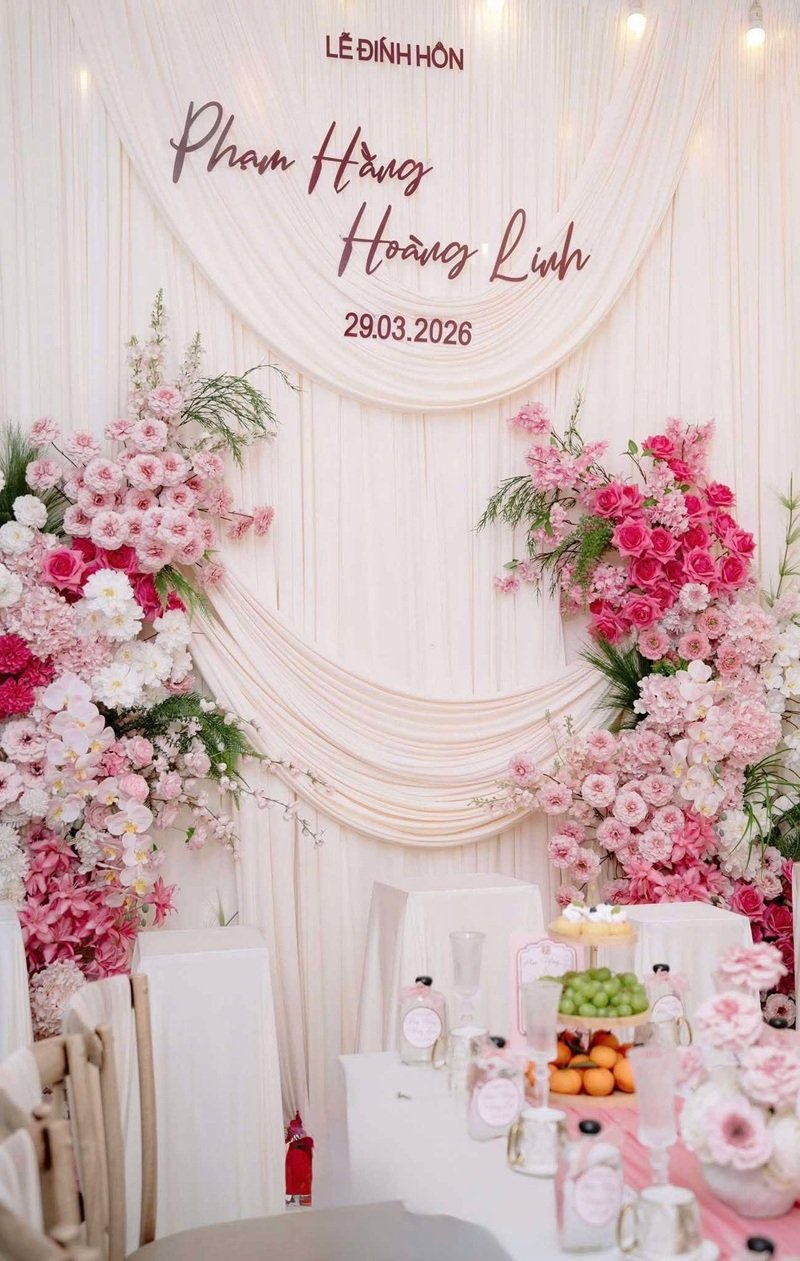 Thanh lịch trang trí gia tiên đẹp