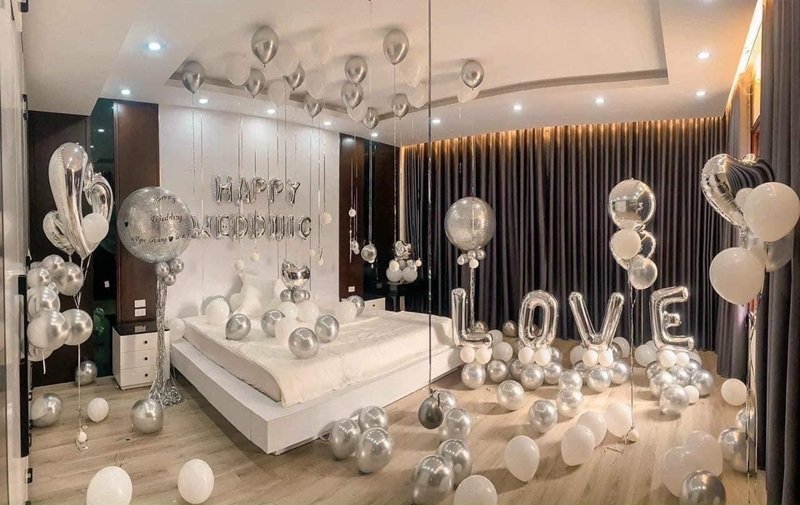 Trang trí phòng cưới sang trọng hiện đại