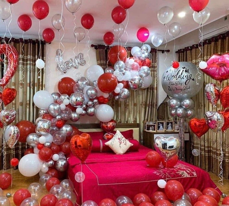 Trang trí phòng cưới tone trắng thanh lịch
