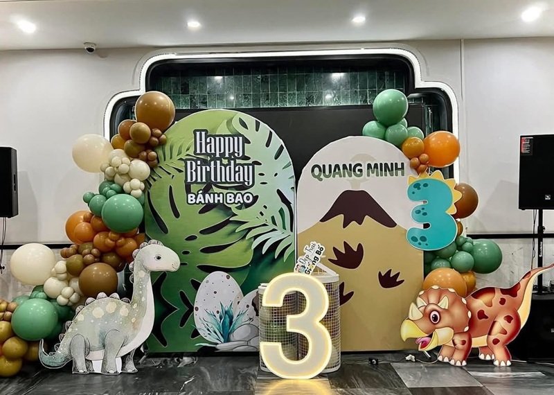 Bóng bay trang trí sinh nhật vui tươi