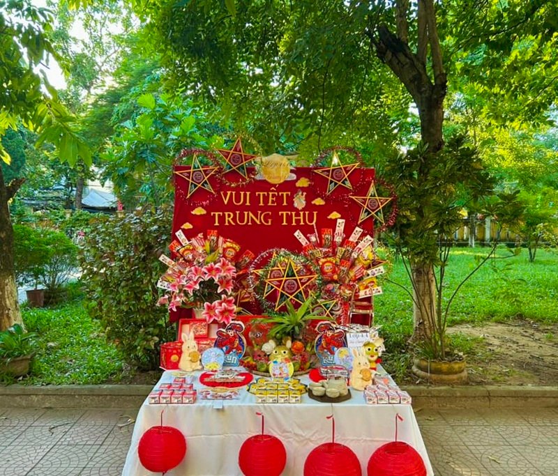Trang trí trung thu nhẹ nhàng tinh tế