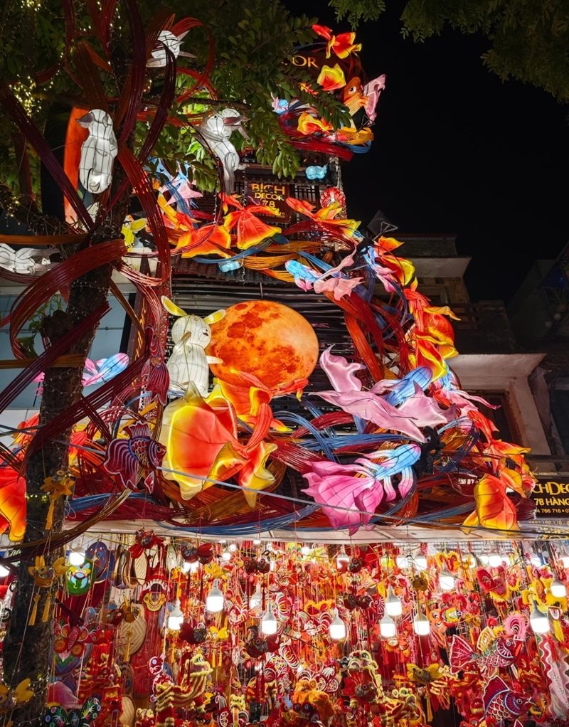 Đèn lồng xinh đẹp trang trí trung thu
