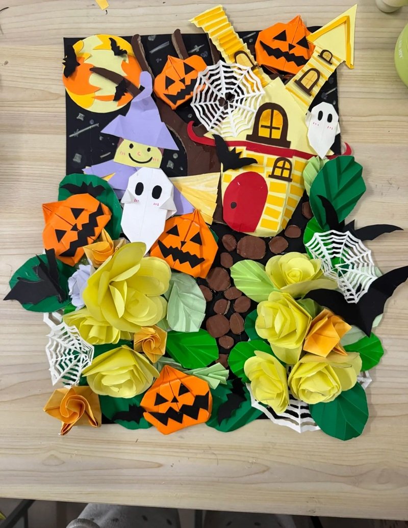 trang trí halloween bằng giấy