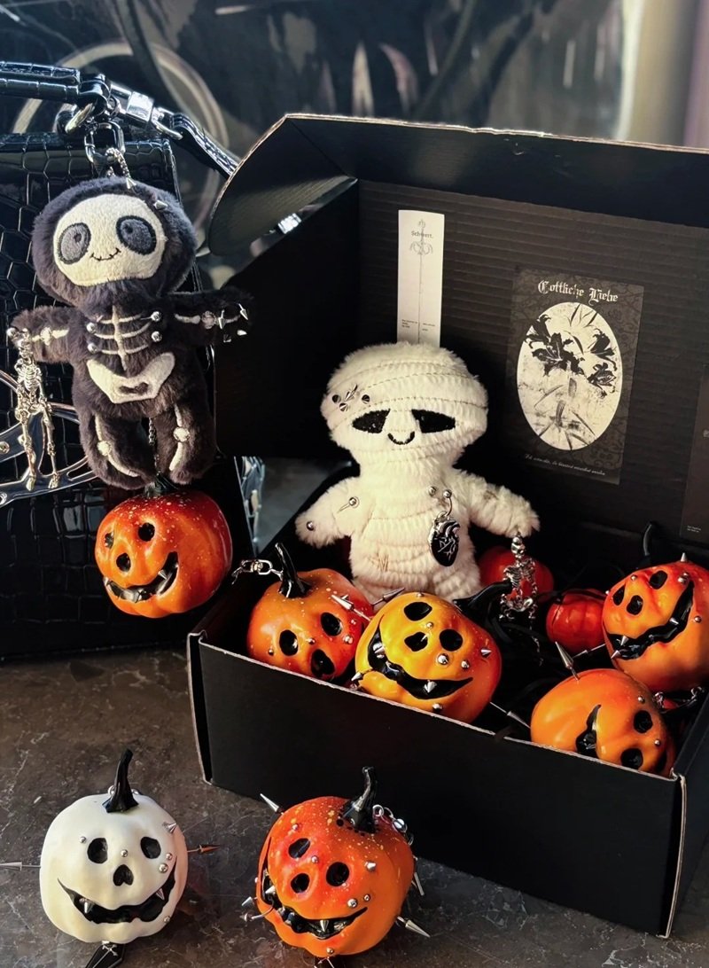 trang trí halloween dễ thương