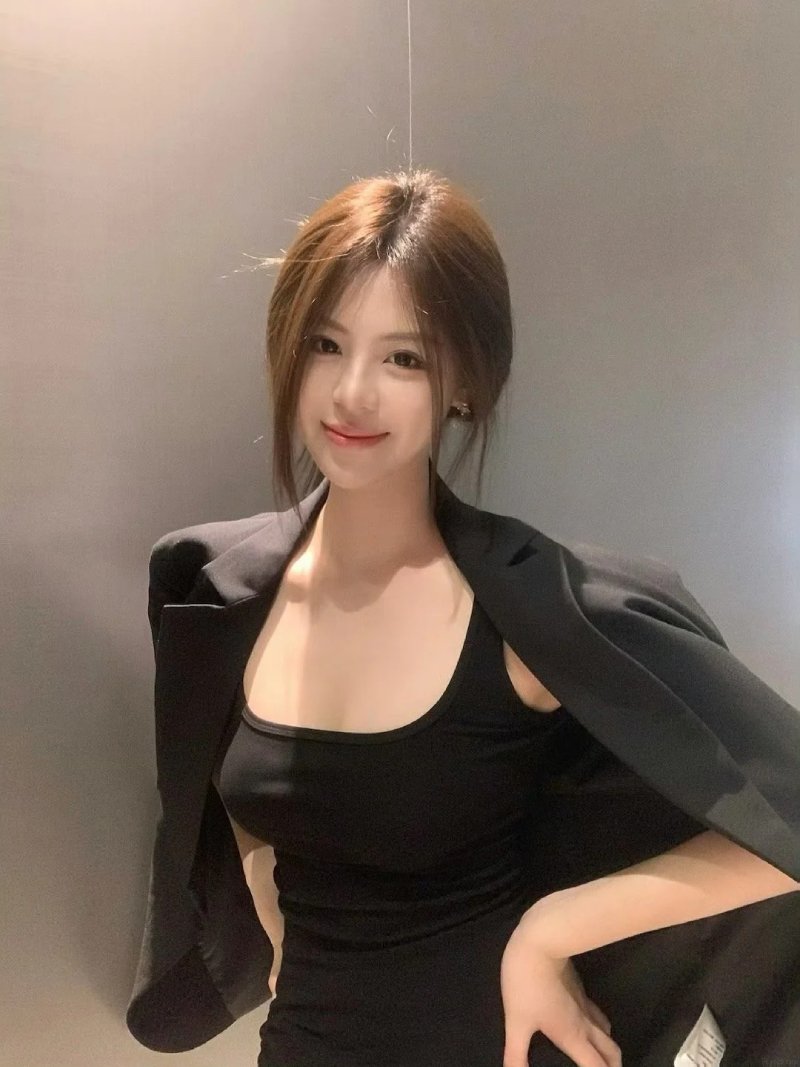 Góc nghiêng cuốn hút trong Ảnh girl xinh Full HD