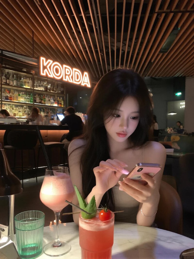 Hot girl Việt Nam với nụ cười rạng rỡ
