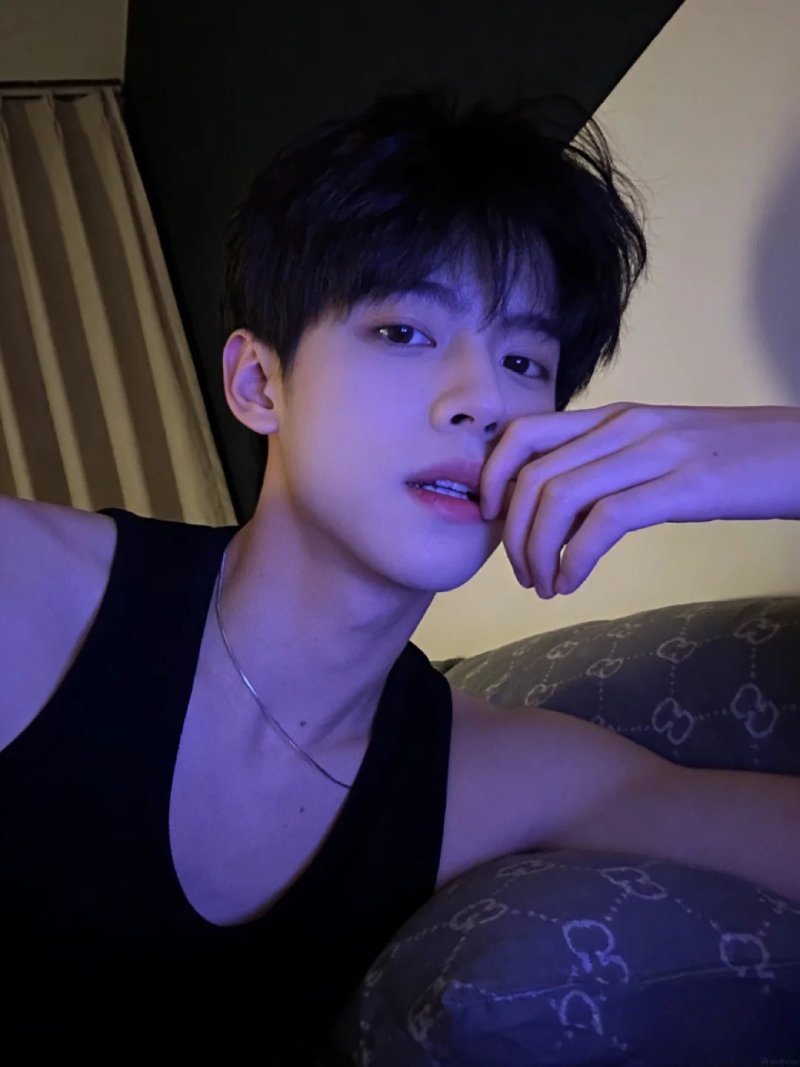 Hình avatar nam đẹp cá tính cho Zalo