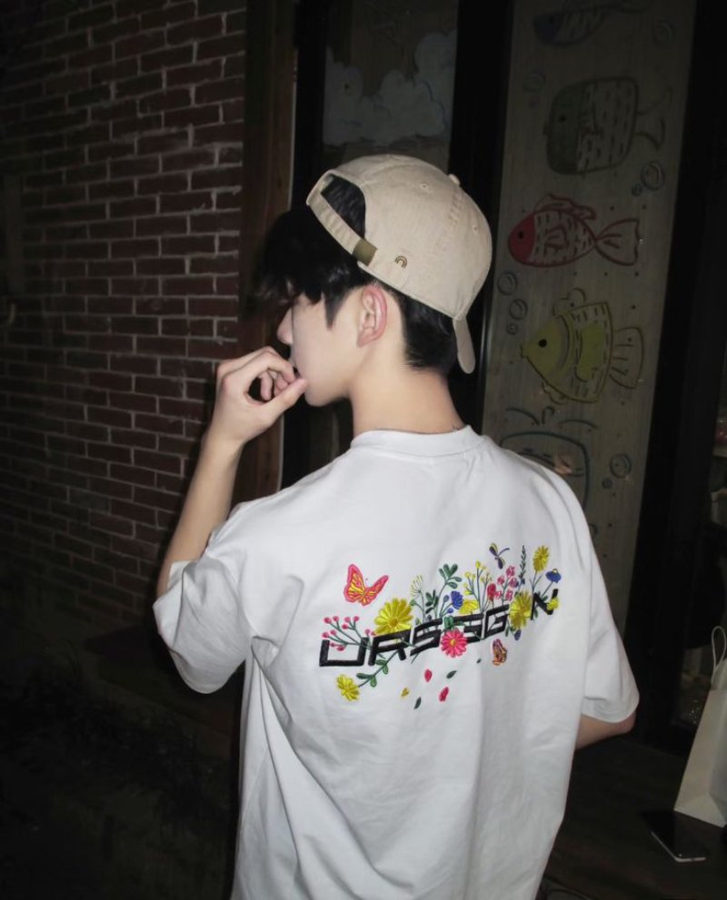 Avatar boy phố tone lạnh