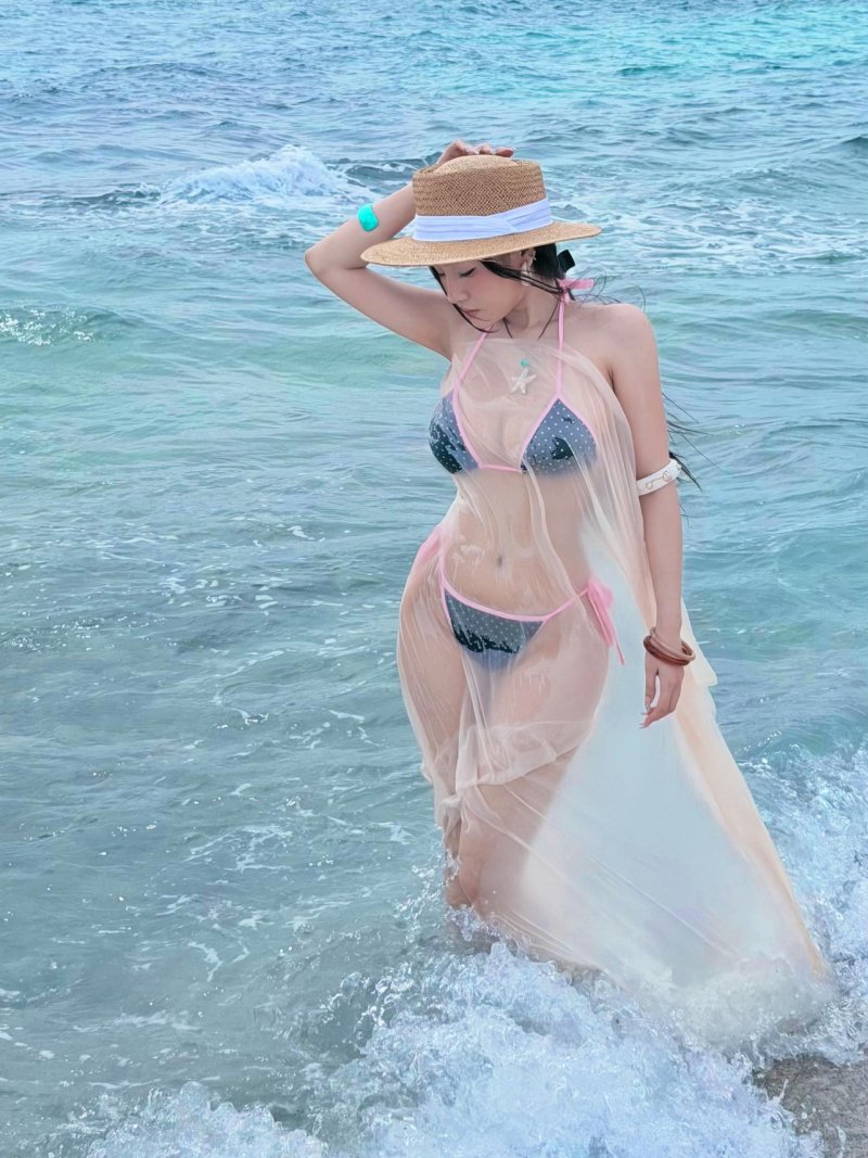 Ảnh Bikini Trong Suốt chất lượng cao
