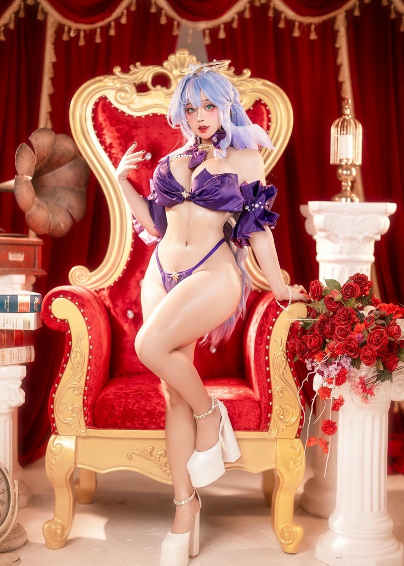 Cosplay khoe dáng sắc nét hấp dẫn sống động